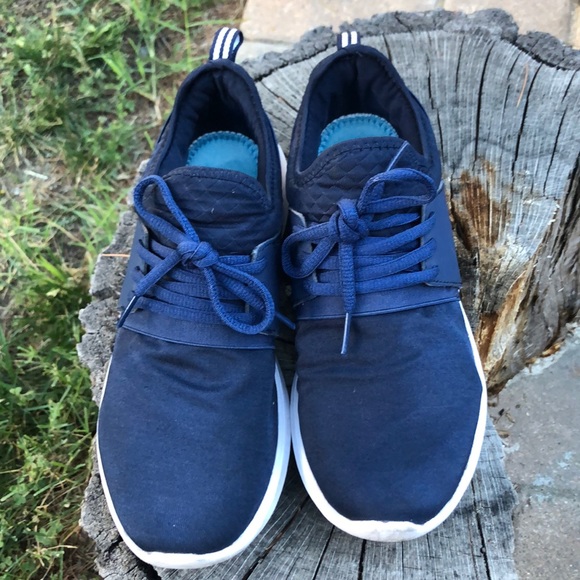 navy blue nautica shoes
